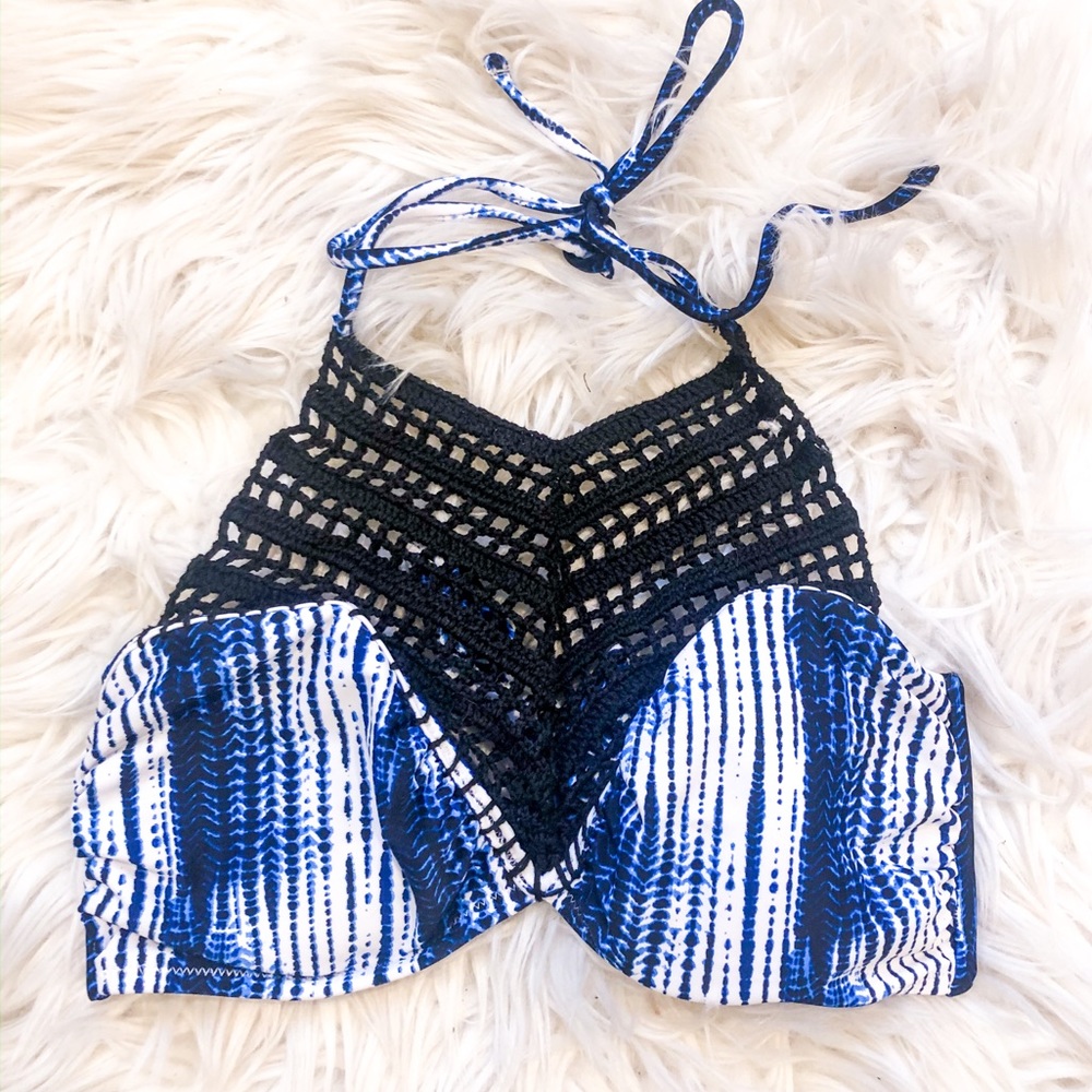 Raisins Crochet High Neck Bikini Top